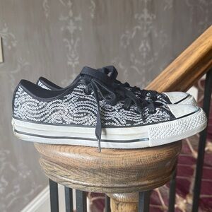 CONVERSE ladies black w/white sequin Converse All-Star sneakers preowned 8